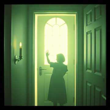 Обложка трека Тень у маминой двери (v.2)